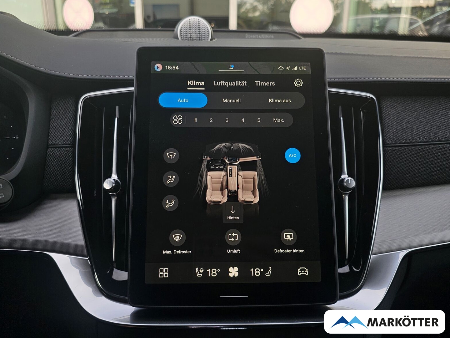 Fahrzeugabbildung Volvo XC90 Ultra Black Edition Recharge Plug-In Hybrid AWD 7-Sitzer