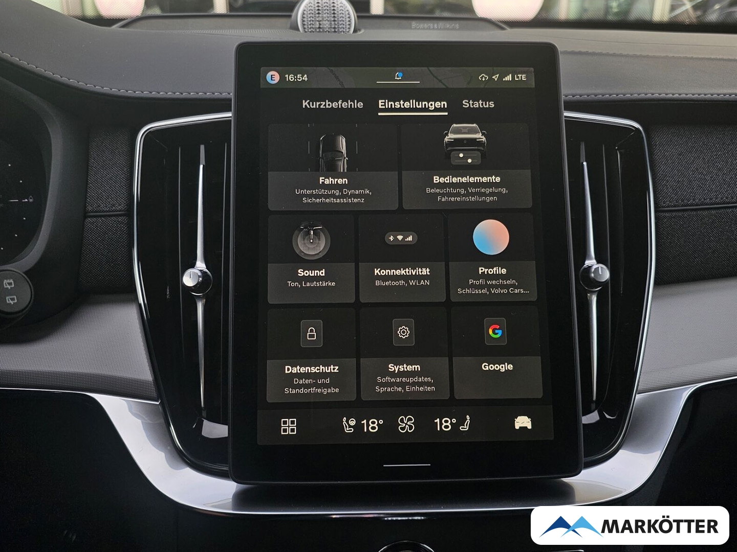 Fahrzeugabbildung Volvo XC90 Ultra Black Edition Recharge Plug-In Hybrid AWD 7-Sitzer