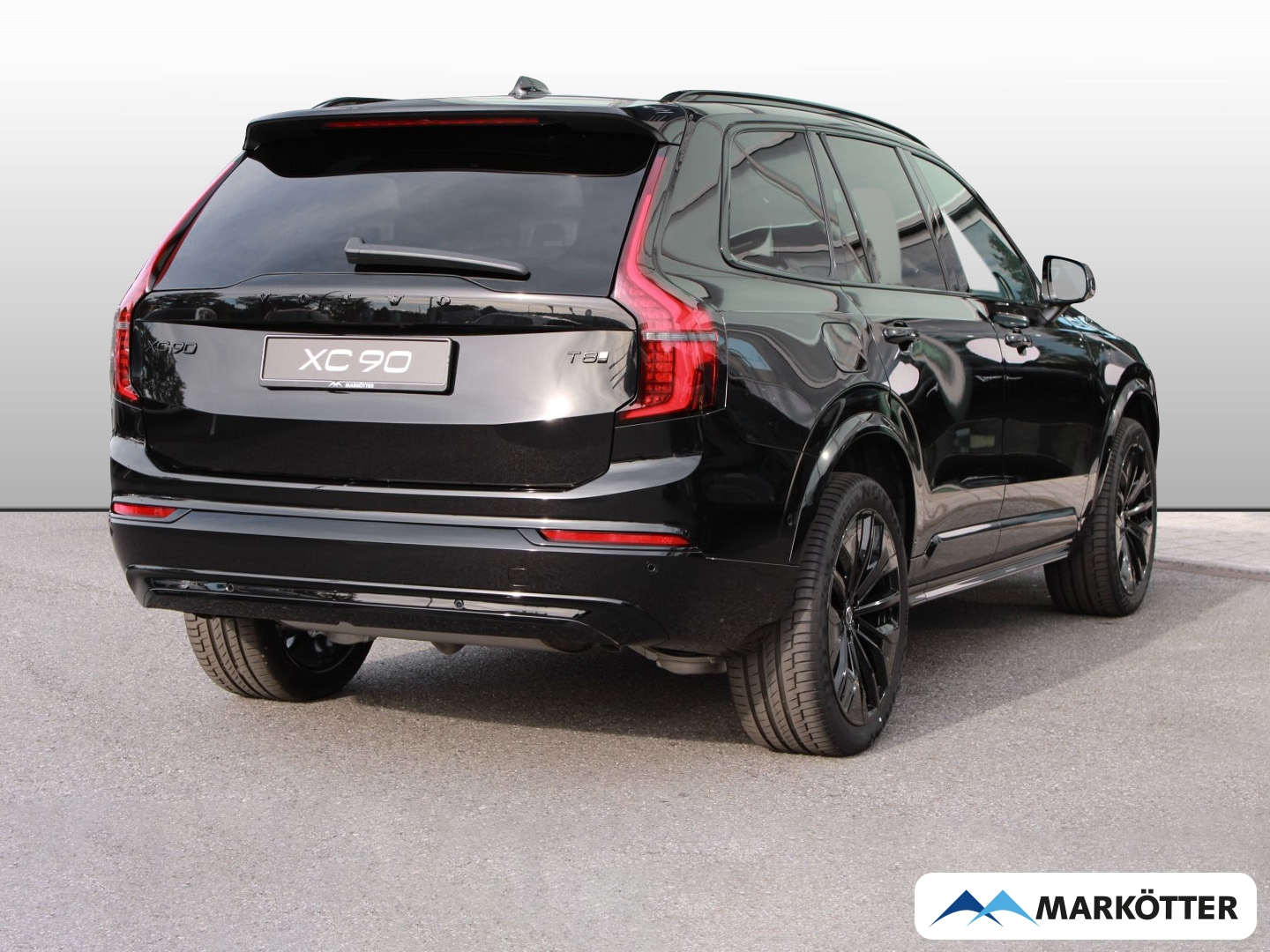 Fahrzeugabbildung Volvo XC90 Ultra Black Edition Recharge Plug-In Hybrid AWD 7-Sitzer