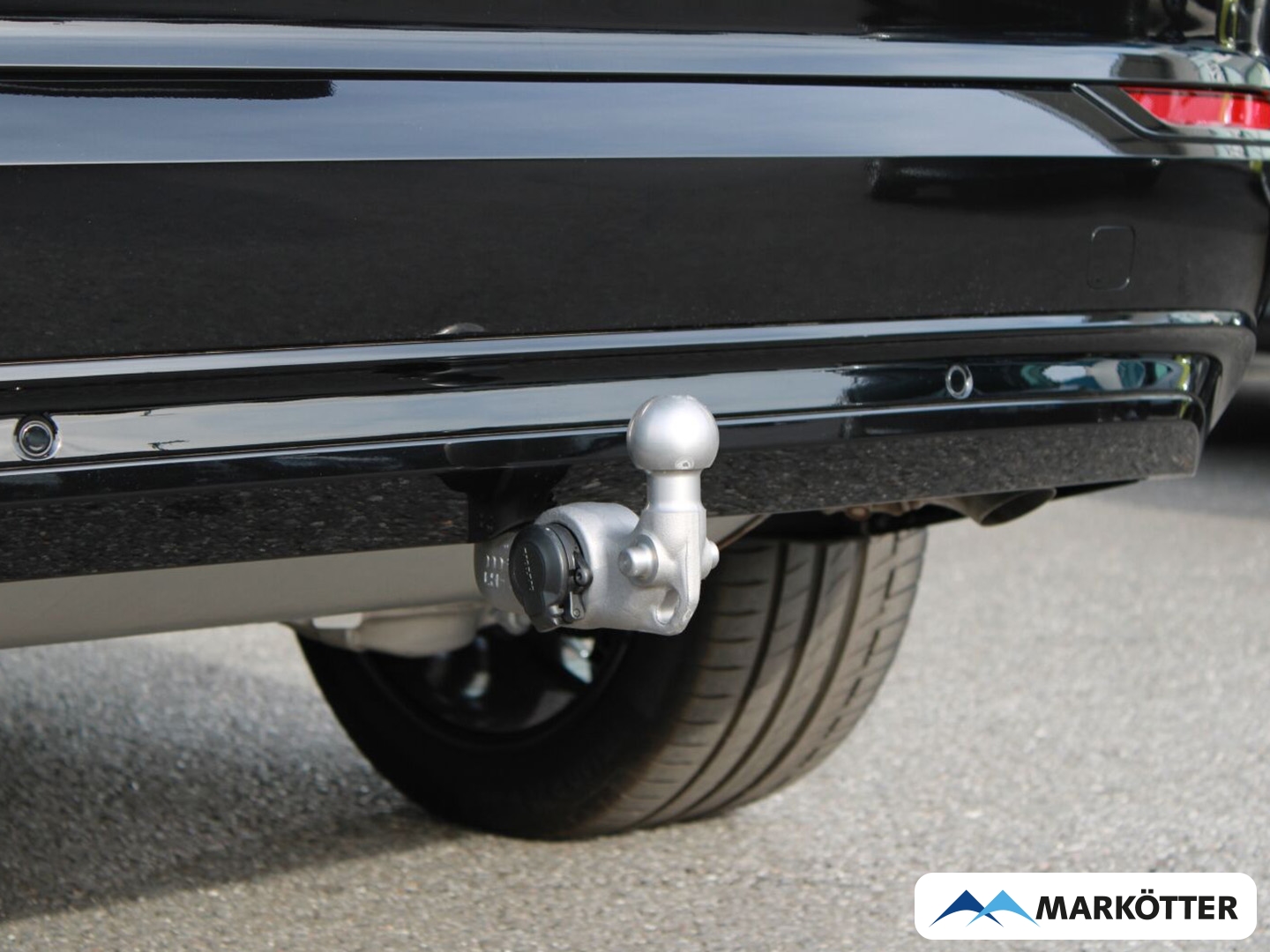 Fahrzeugabbildung Volvo XC90 Ultra Black Edition Recharge Plug-In Hybrid AWD 7-Sitzer