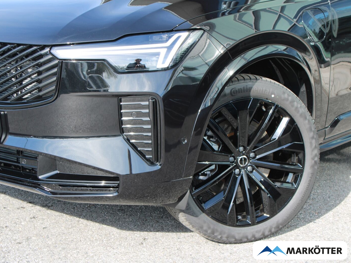 Fahrzeugabbildung Volvo XC90 Ultra Black Edition Recharge Plug-In Hybrid AWD 7-Sitzer