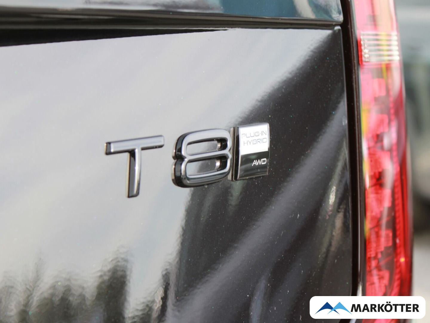 Fahrzeugabbildung Volvo XC90 Ultra Black Edition Recharge Plug-In Hybrid AWD 7-Sitzer