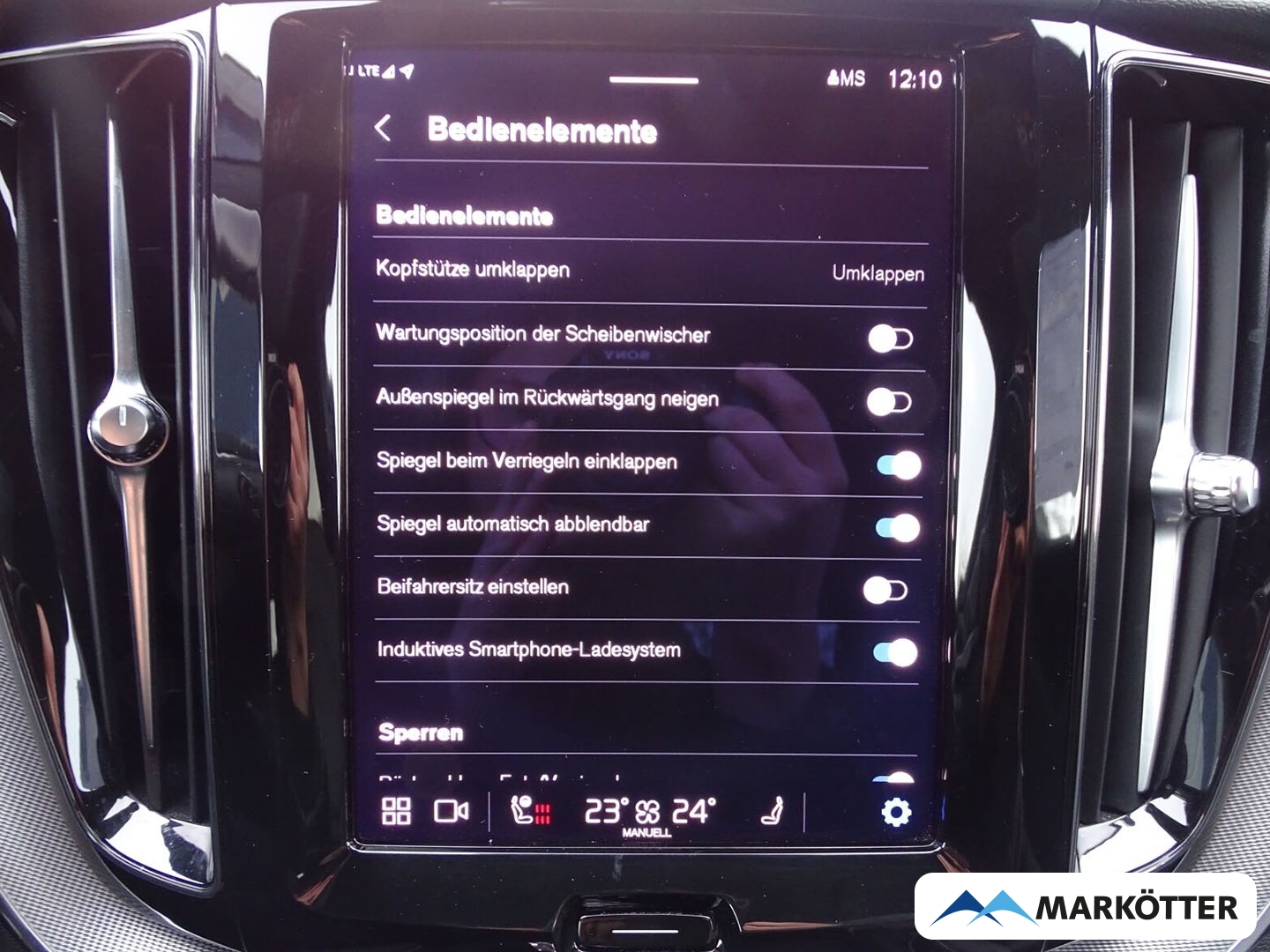 Fahrzeugabbildung Volvo XC60 R Design Recharge Plug-In Hybrid AWD AHK