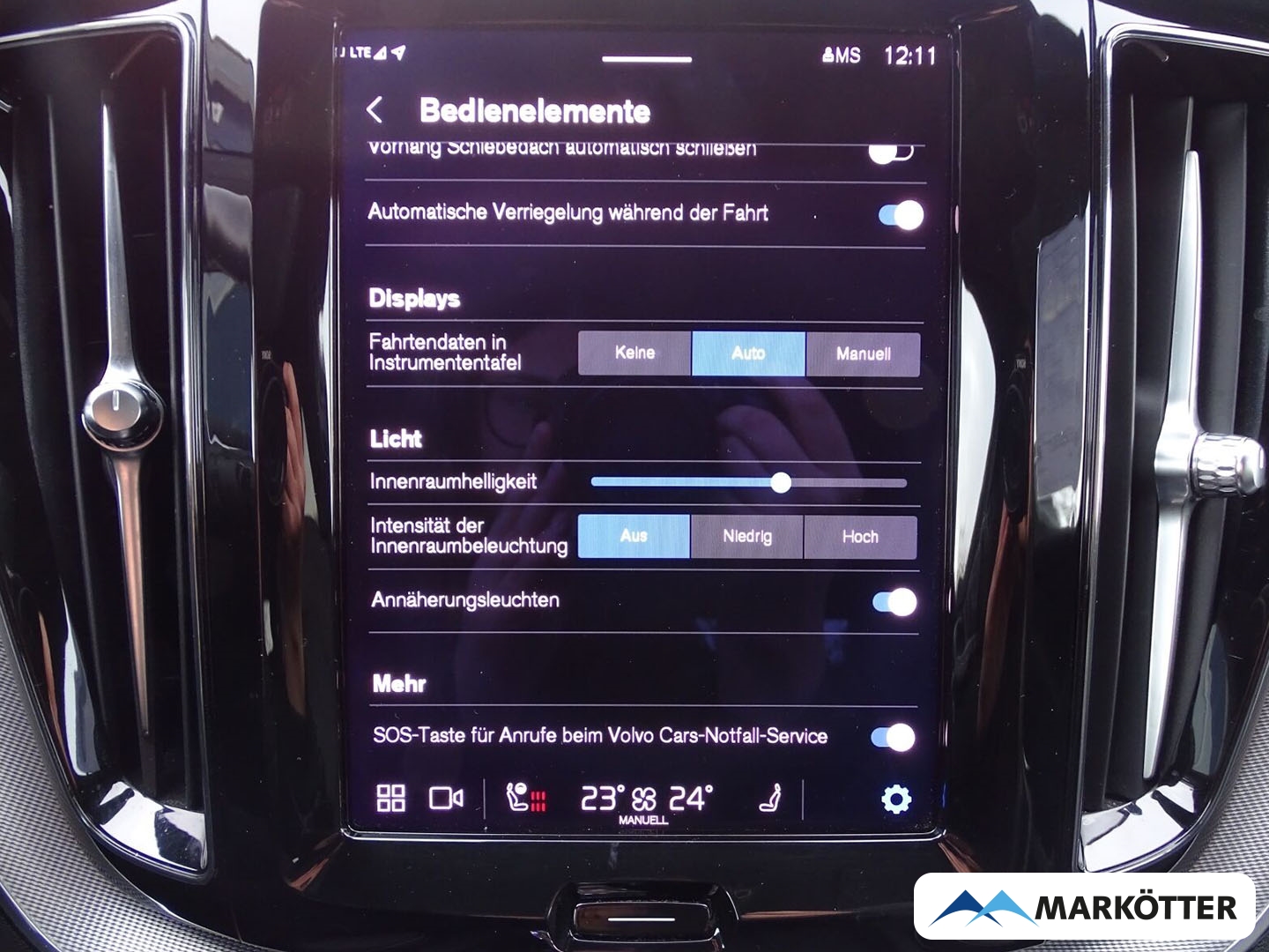 Fahrzeugabbildung Volvo XC60 R Design Recharge Plug-In Hybrid AWD AHK
