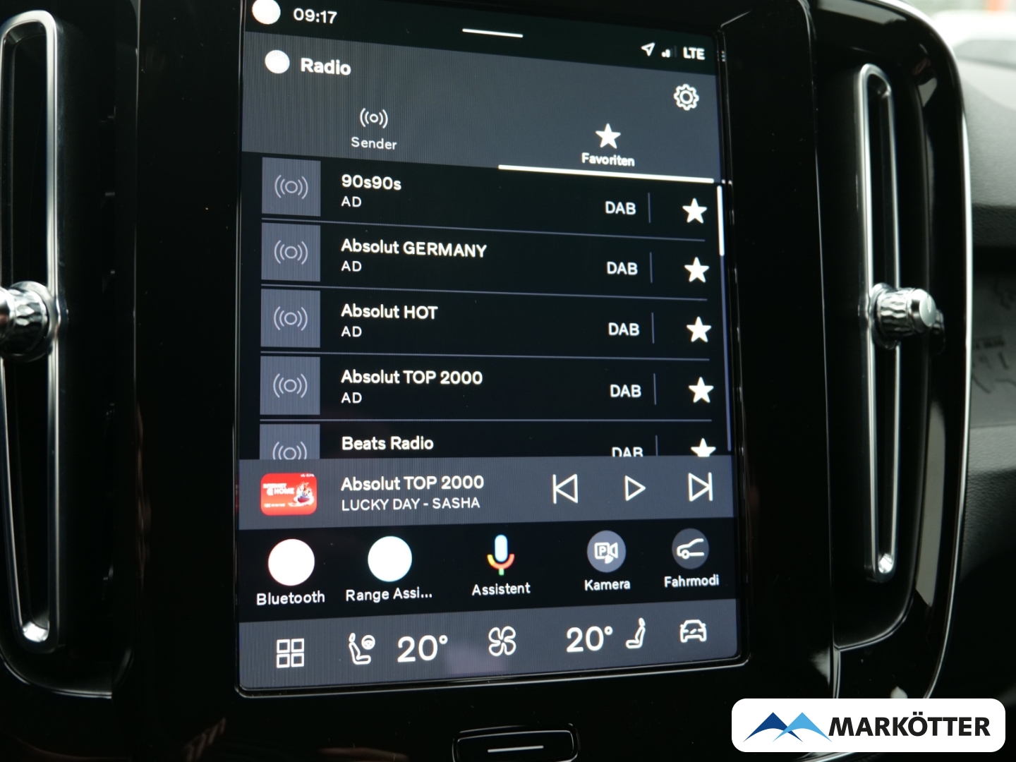 Fahrzeugabbildung Volvo XC40 Recharge Single Motor STHZ/CAM/Wärmepumpe