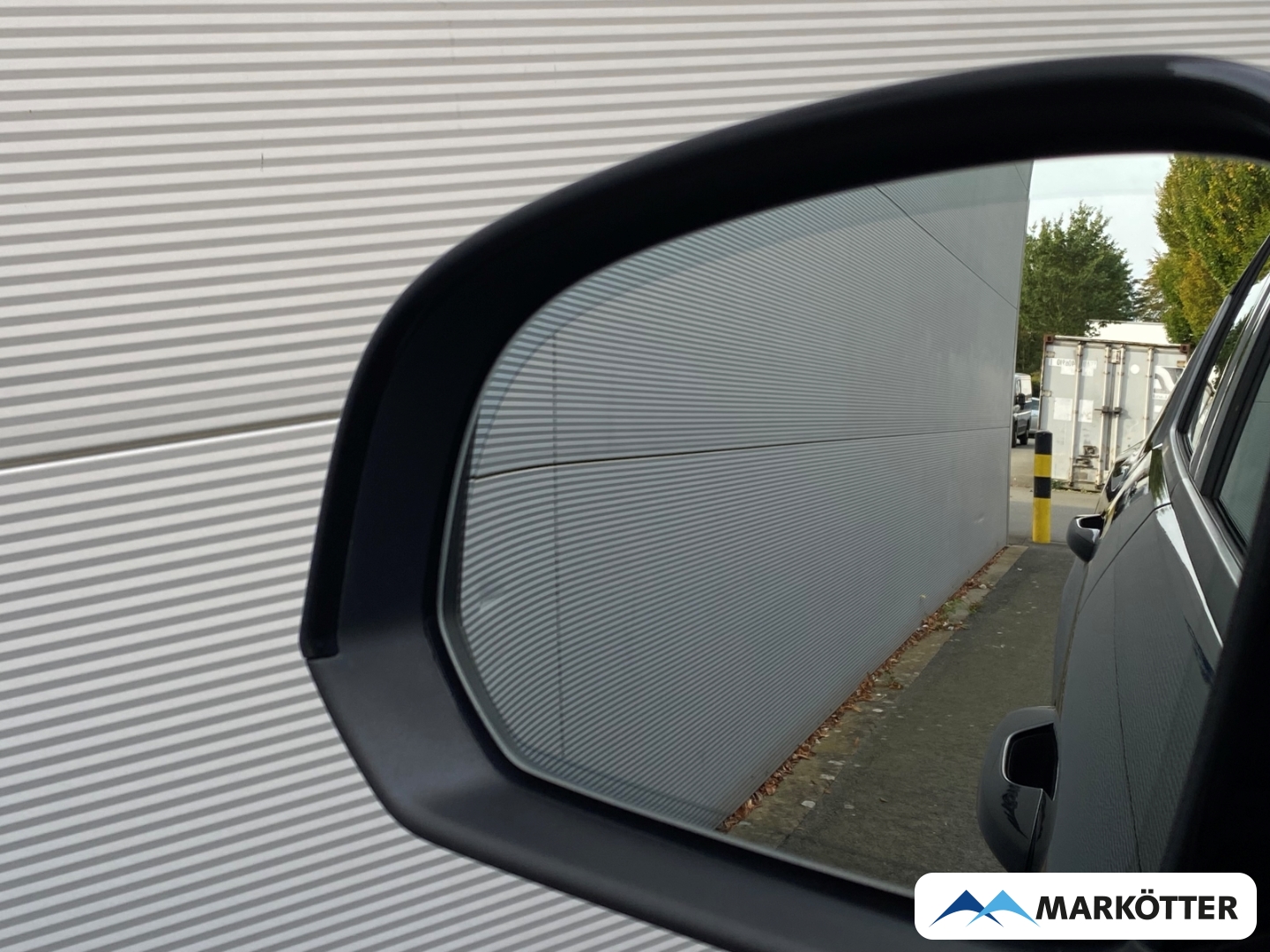 Fahrzeugabbildung Volvo XC40 T3 Momentum Pro CAM/SHZ/LKHZ/TEMP/CRPLY