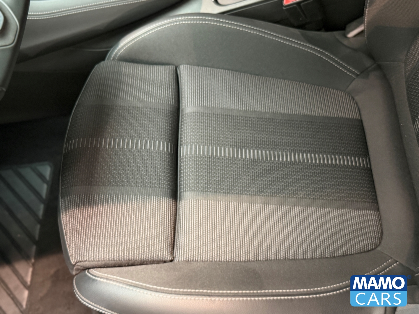 Fahrzeugabbildung Opel Grandland 1.5 GS Line PDC/KLIMA/NAVI/APPLE