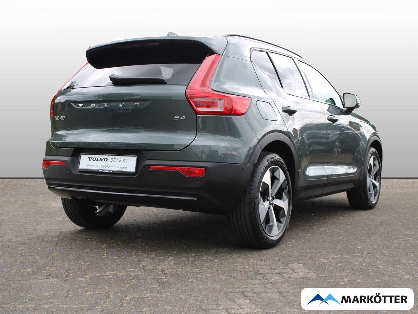 Fahrzeugabbildung Volvo XC40 B4 Plus Dark Pixel-LED/360/H&K/LHZ/FSHZ/19''