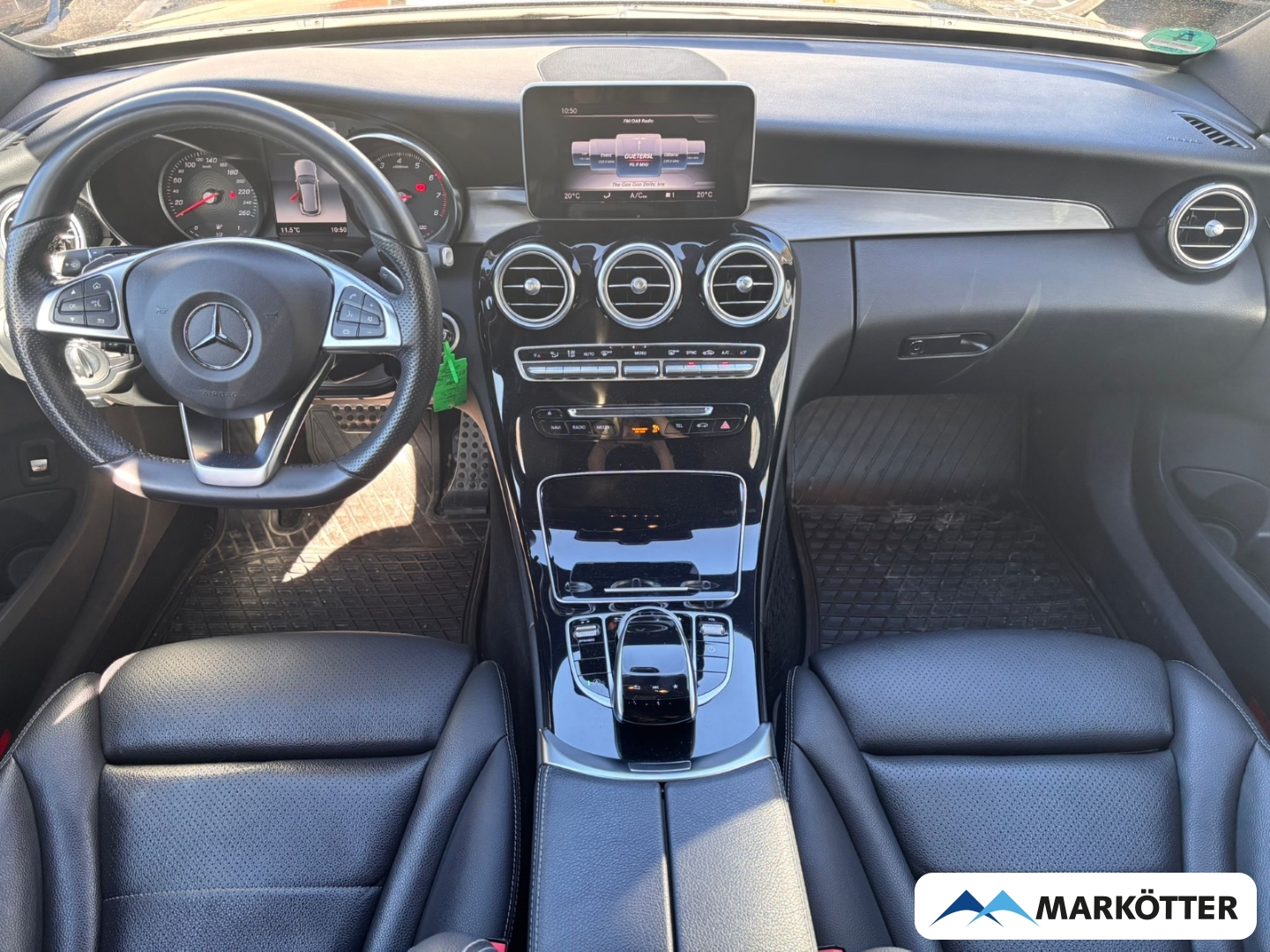 Fahrzeugabbildung Mercedes-Benz C 300 T AMG Line ACC/AHK/BLIS/NAVI/PANO/SHZ