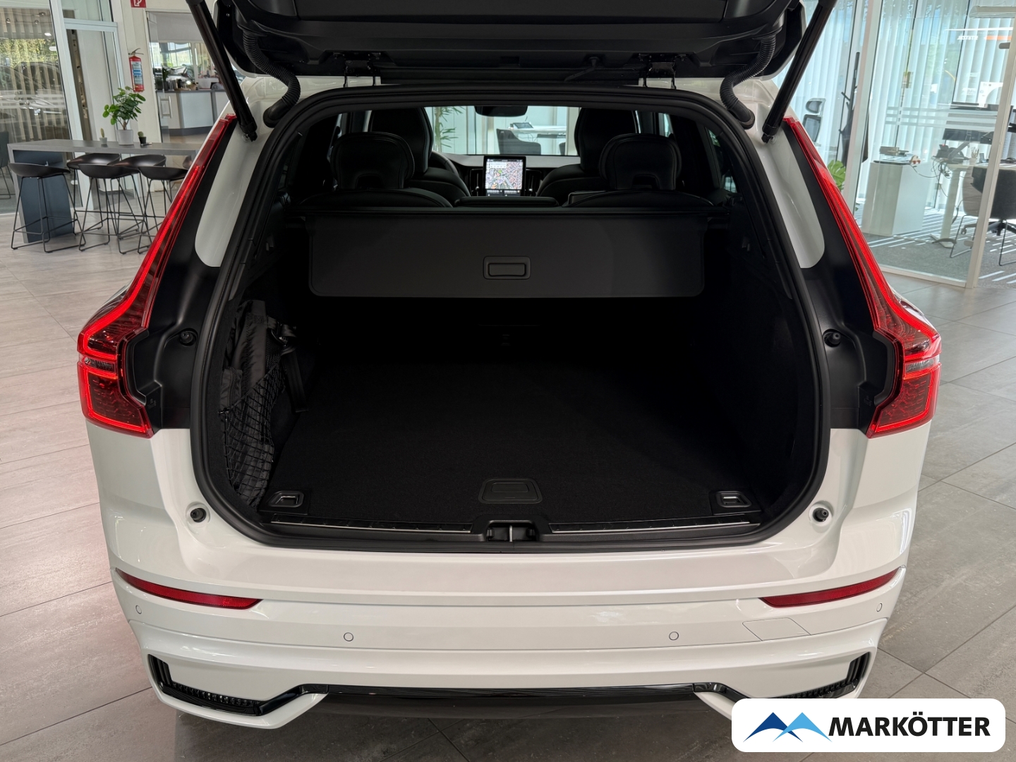 Fahrzeugabbildung Volvo XC60 T6 AWD Recharge Plus Black Edition HUD/360CAM/PANO