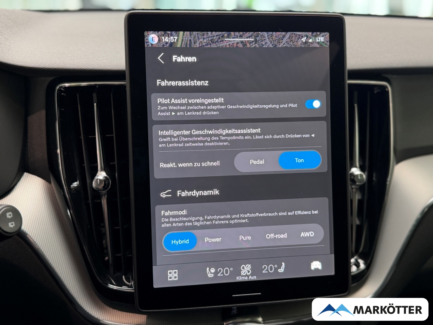 Fahrzeugabbildung Volvo XC60 T6 AWD Recharge Plus Black Edition HUD/360CAM/PANO