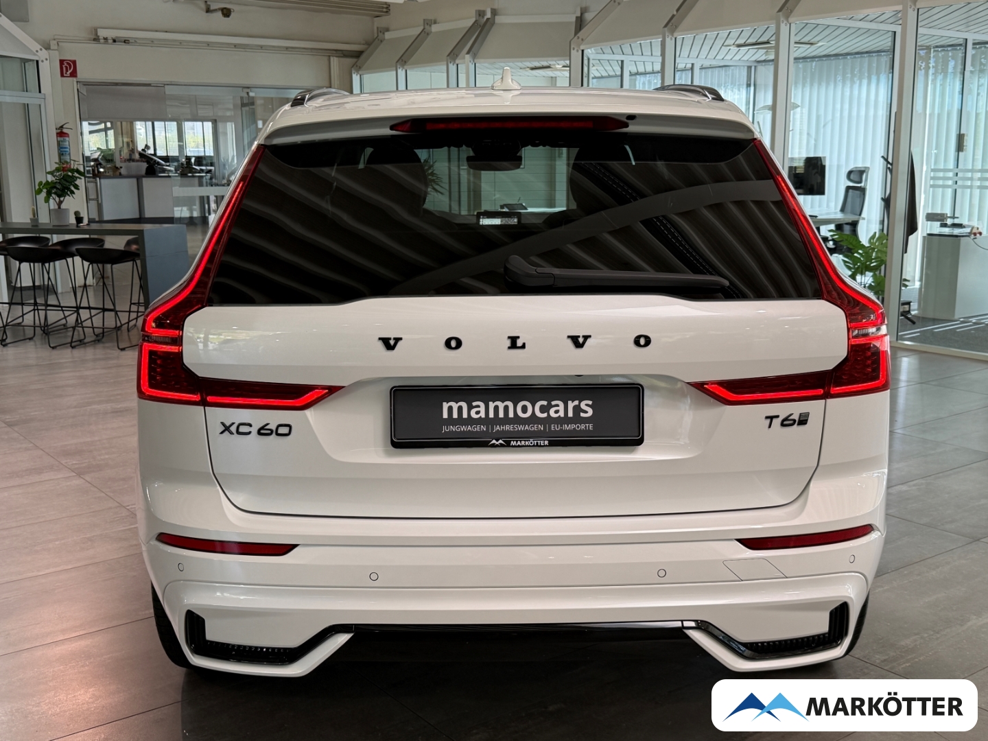 Fahrzeugabbildung Volvo XC60 T6 AWD Recharge Plus Black Edition HUD/360CAM/PANO