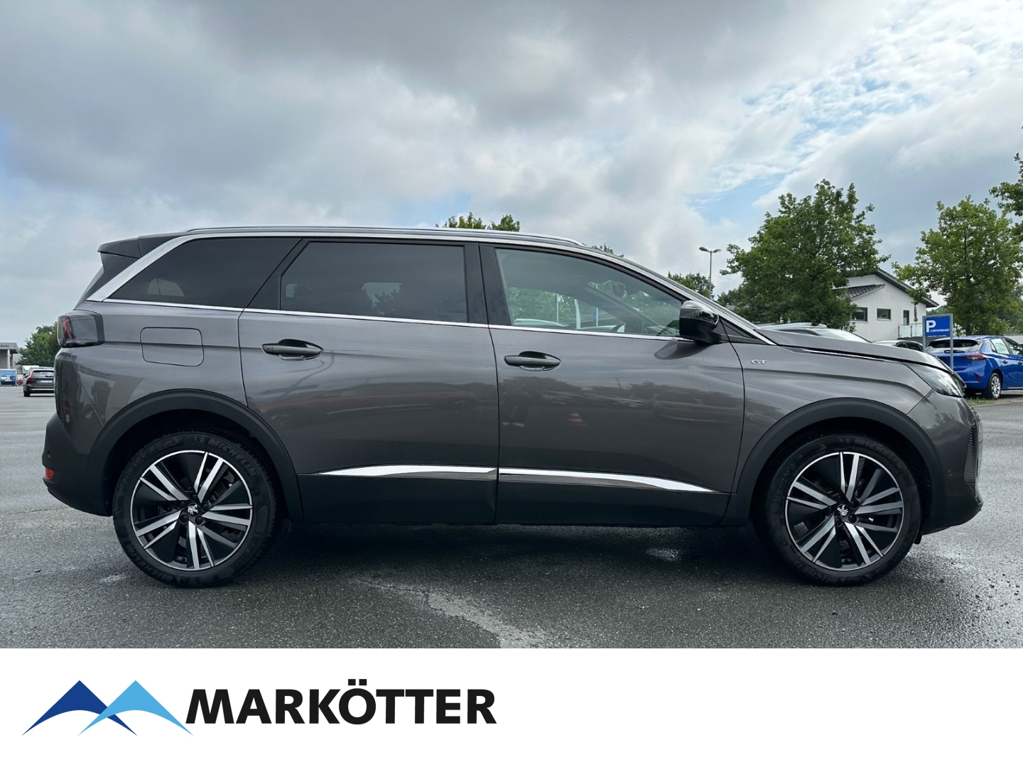 Fahrzeugabbildung Peugeot 5008 1.2 GT PureTech 7-Sitzer ACC/AHK/BLIS/FOCAL