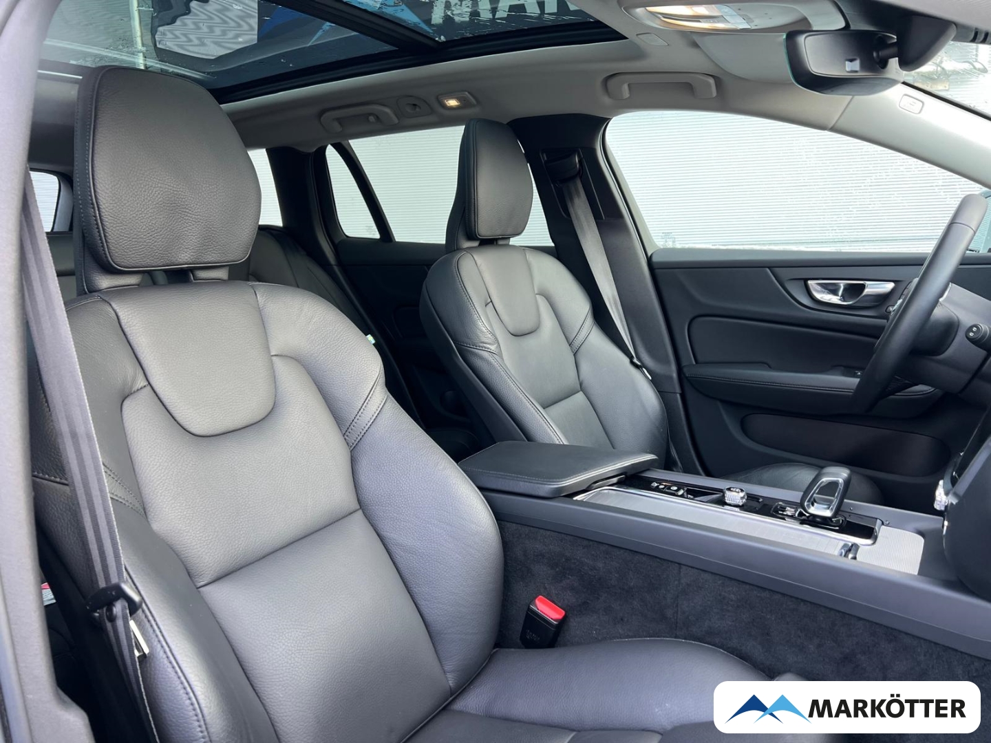 Fahrzeugabbildung Volvo V60 Cross Country Plus AWD/AHK/ACC/BLIS/PANO/SH