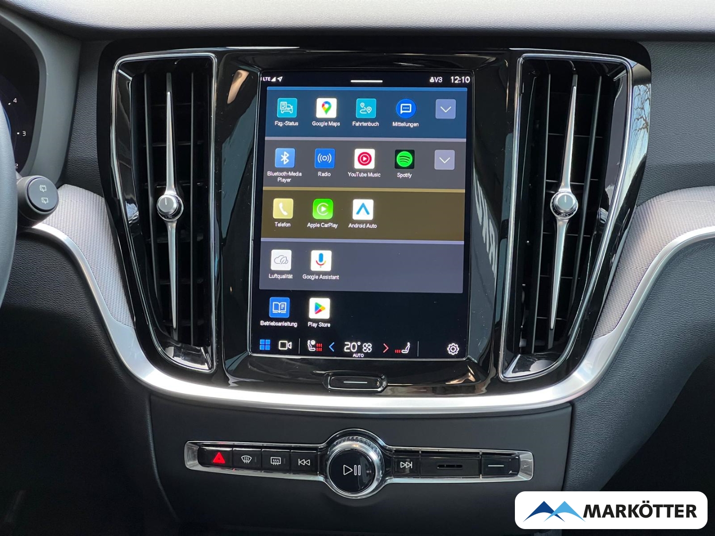 Fahrzeugabbildung Volvo V60 Cross Country Plus AWD/AHK/ACC/BLIS/PANO/SH