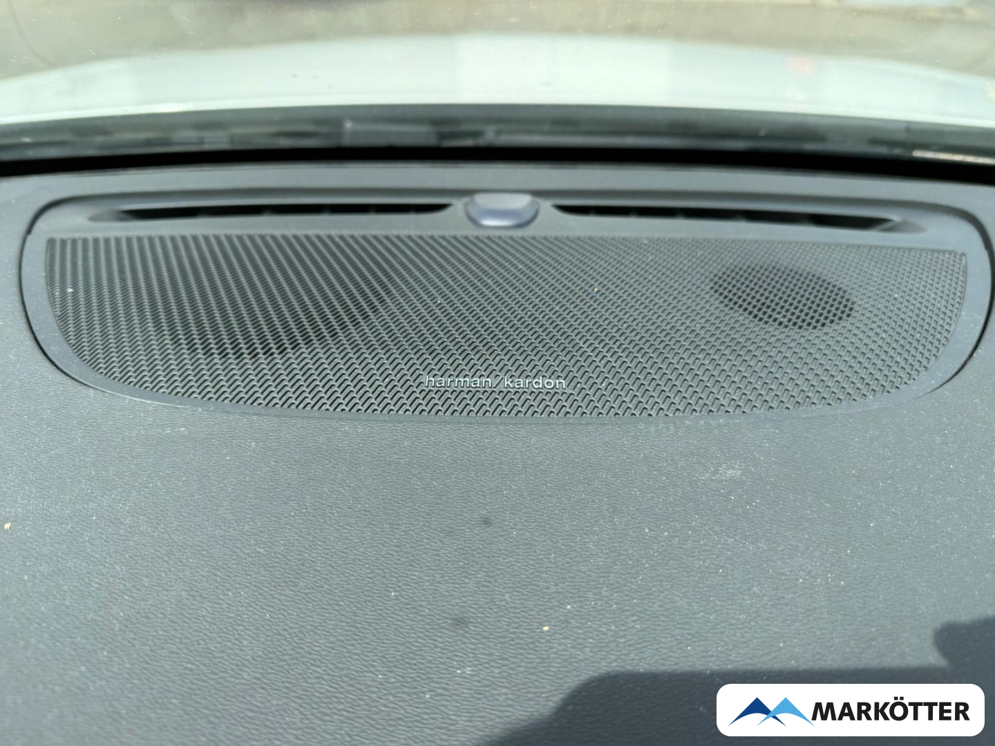 Fahrzeugabbildung Volvo S60 B4 Plus Dark ACC/360°/STHZ/LHZ/H&K/PANO