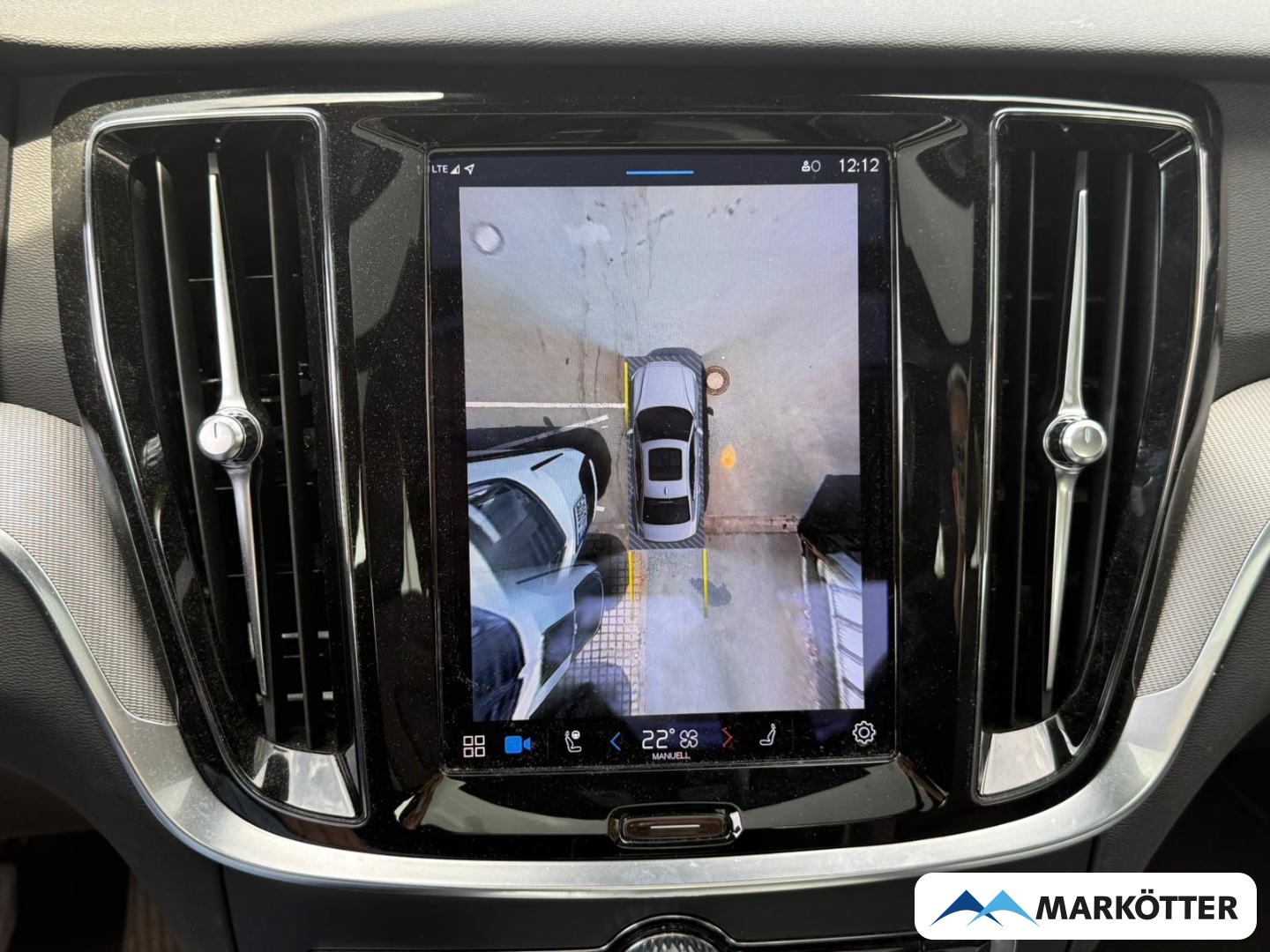 Fahrzeugabbildung Volvo S60 B4 Plus Dark ACC/360°/STHZ/LHZ/H&K/PANO