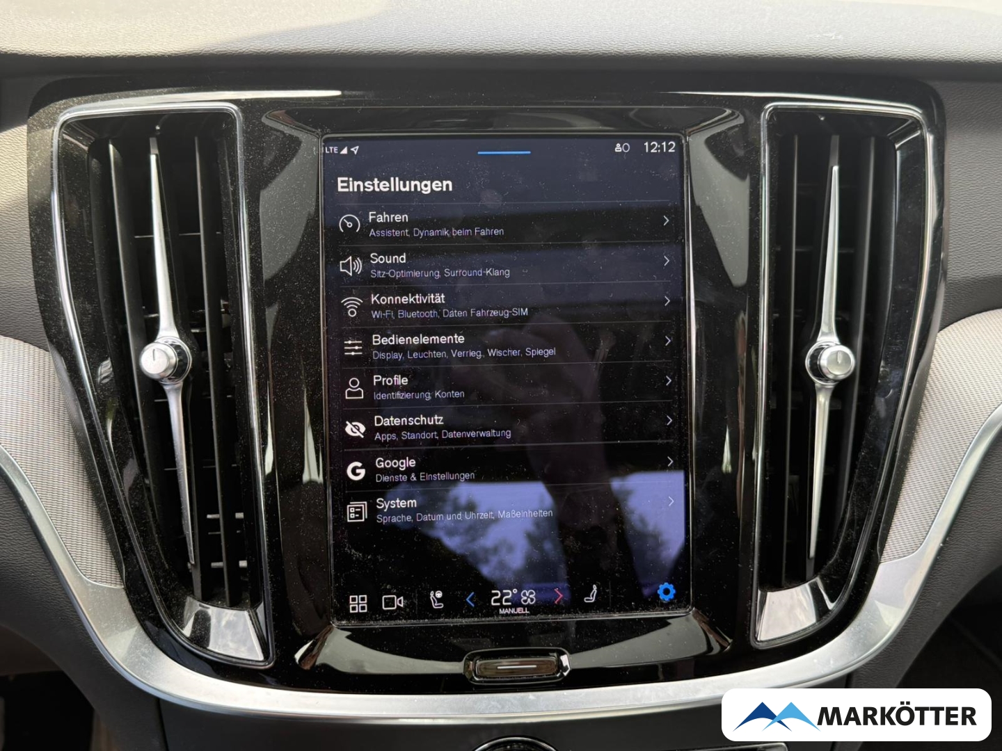 Fahrzeugabbildung Volvo S60 B4 Plus Dark ACC/360°/STHZ/LHZ/H&K/PANO