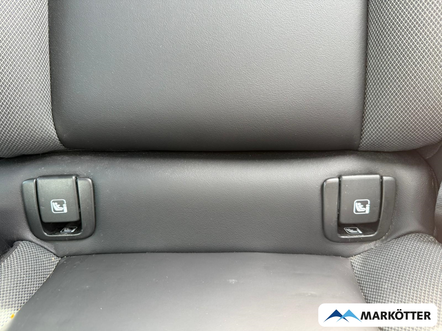 Fahrzeugabbildung Volvo S60 B4 Plus Dark ACC/360°/STHZ/LHZ/H&K/PANO