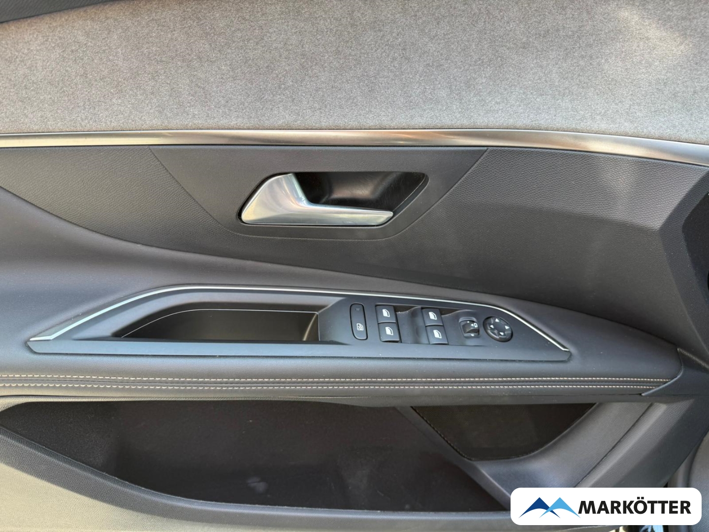 Fahrzeugabbildung Peugeot 3008 GT ACC/BLIS/360CAM/DAB/NAVI/PANO/SHZ/