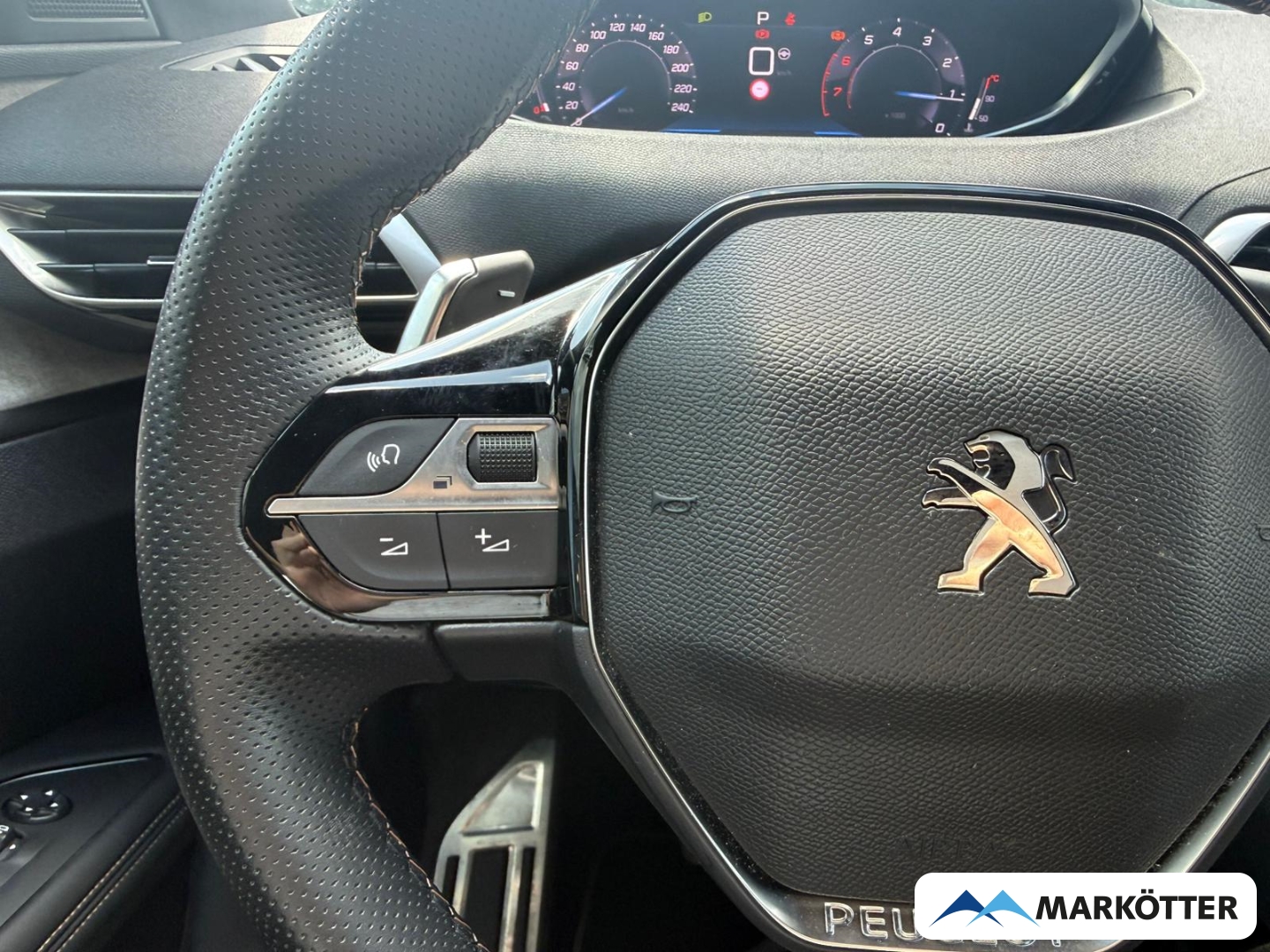 Fahrzeugabbildung Peugeot 3008 GT ACC/BLIS/360CAM/DAB/NAVI/PANO/SHZ/