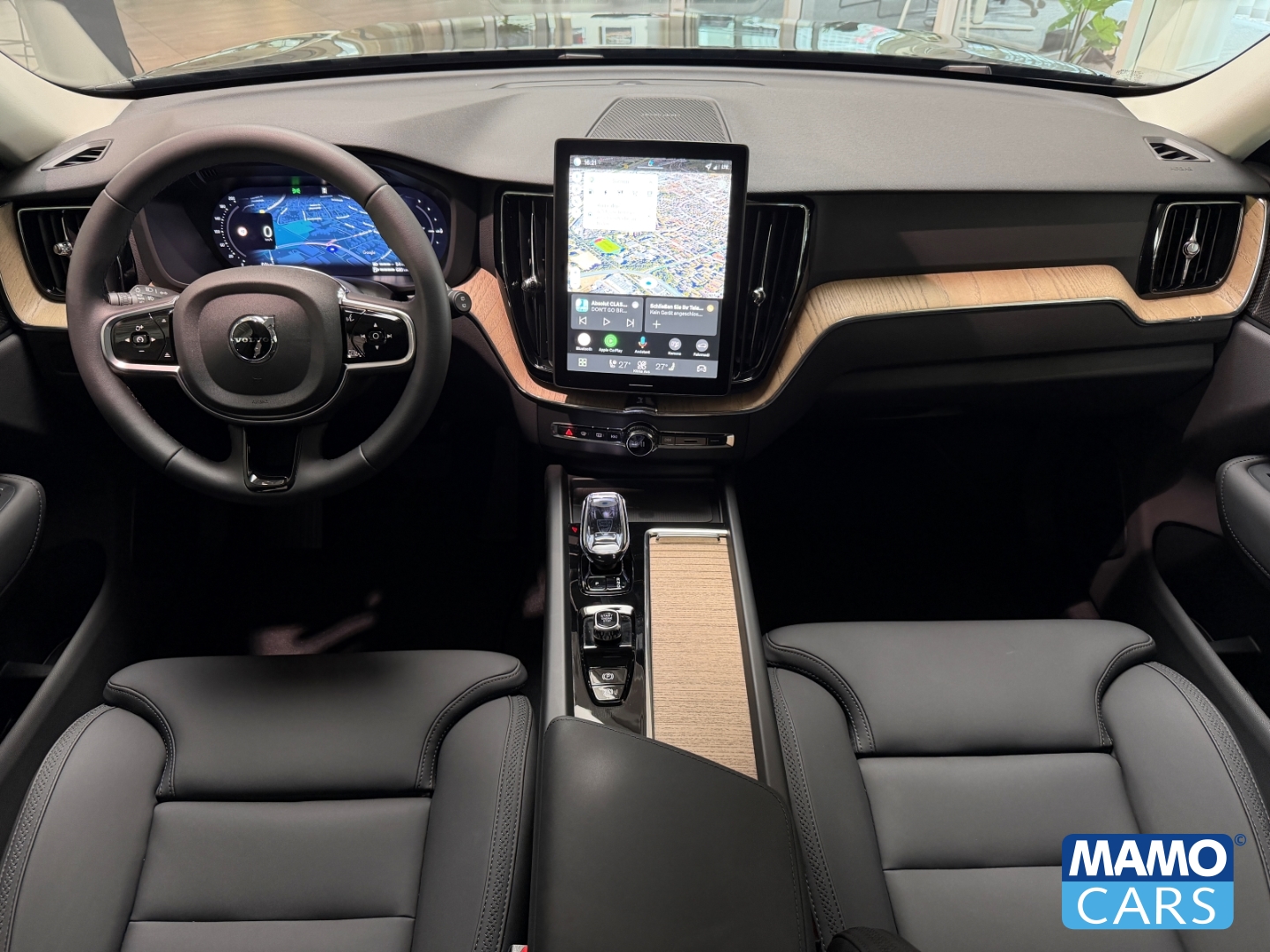 Fahrzeugabbildung Volvo XC60 T8 Plus Bright AWD ACC/BLIS/FSH/CAM