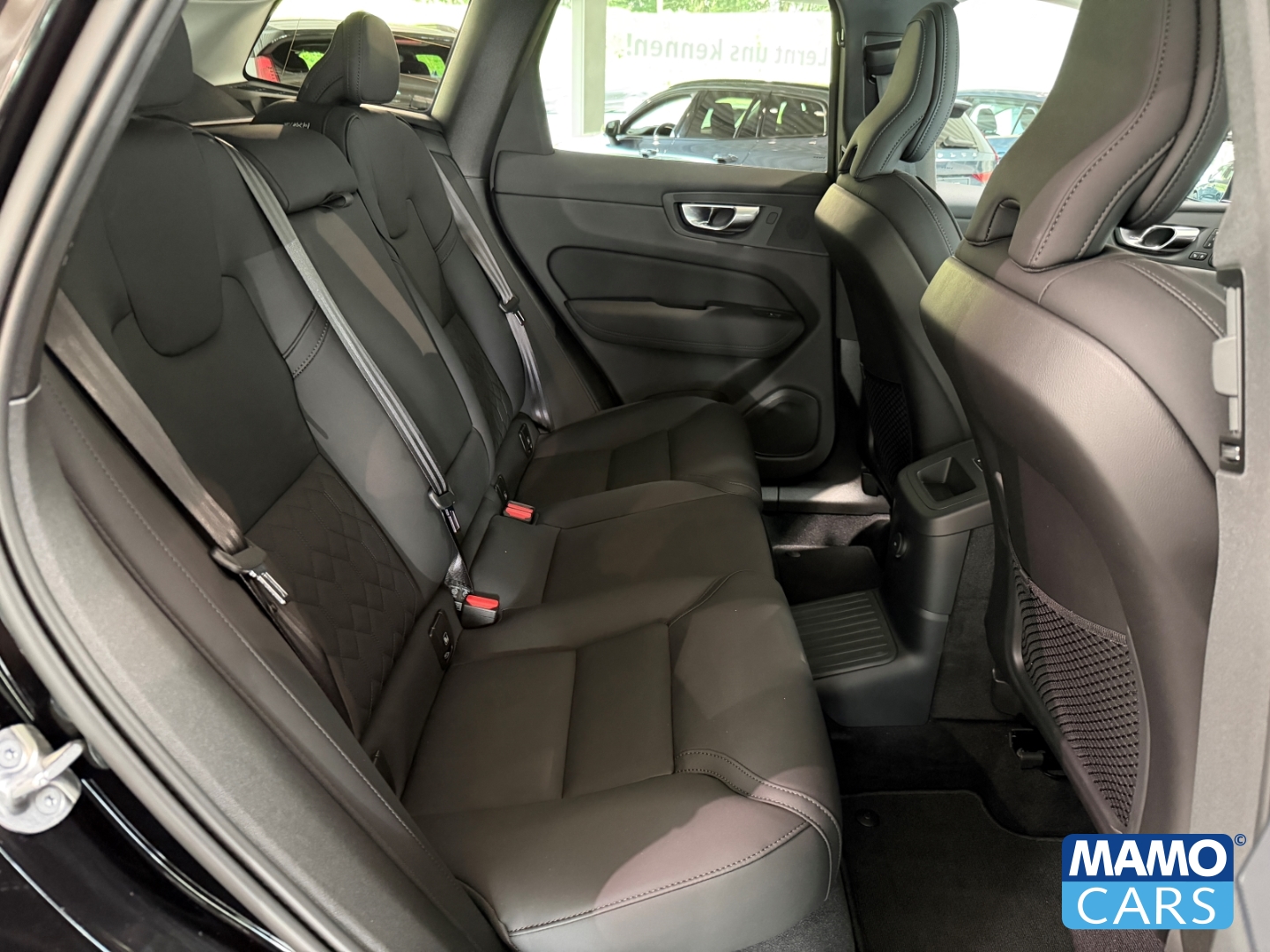 Fahrzeugabbildung Volvo XC60 T8 Plus Bright AWD ACC/BLIS/FSH/CAM