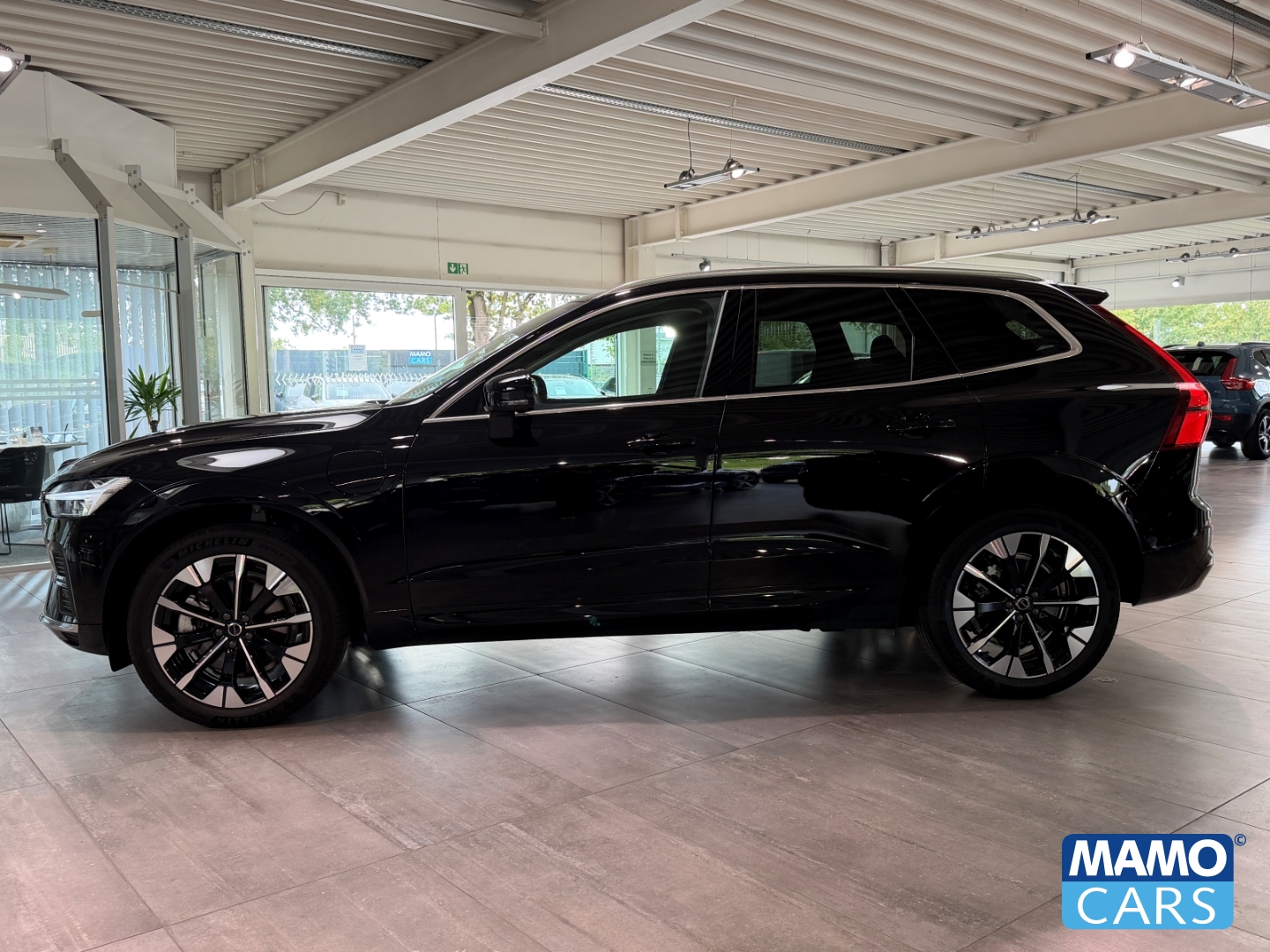 Fahrzeugabbildung Volvo XC60 T8 Plus Bright AWD ACC/BLIS/FSH/CAM