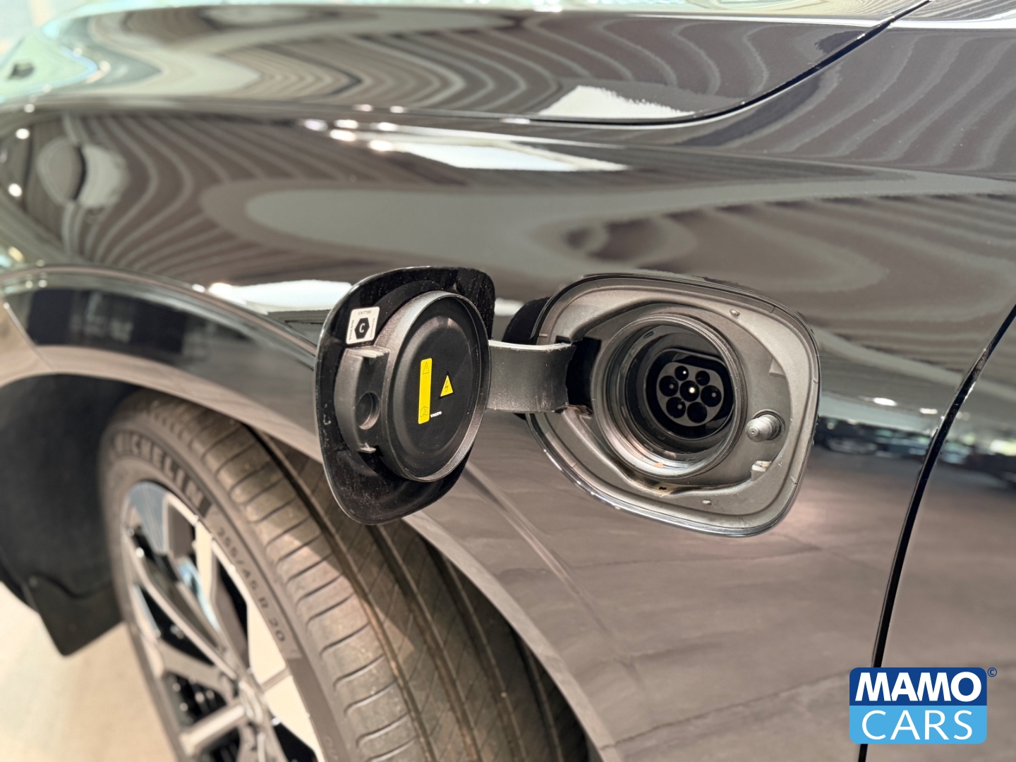 Fahrzeugabbildung Volvo XC60 T8 Plus Bright AWD ACC/BLIS/FSH/CAM