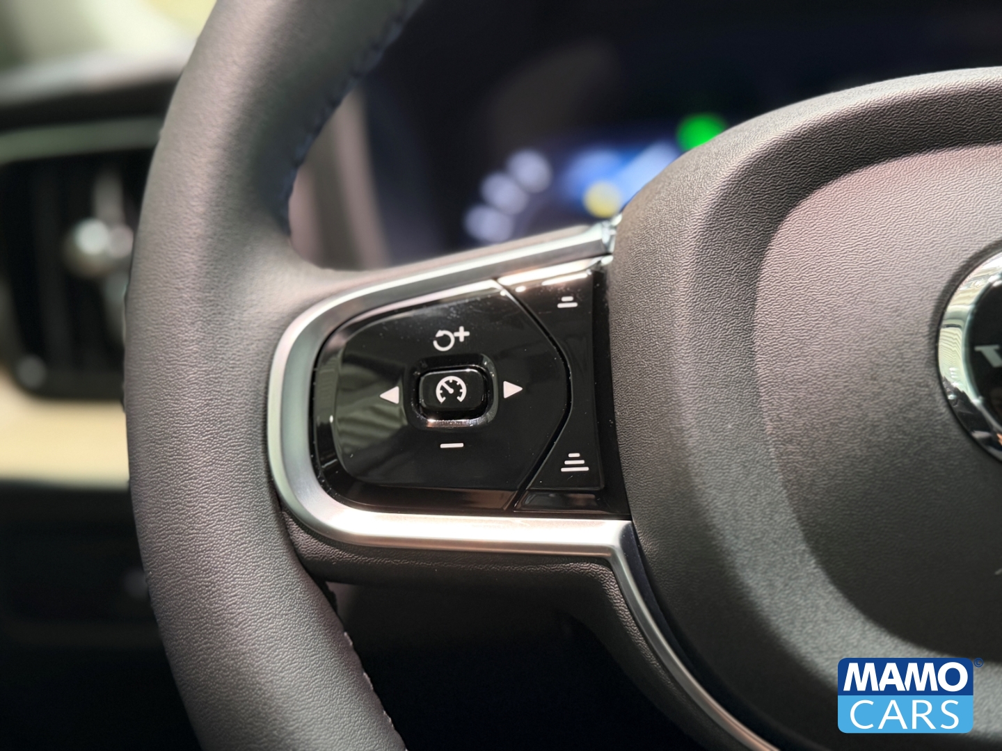 Fahrzeugabbildung Volvo XC60 T8 Plus Bright AWD ACC/BLIS/FSH/CAM