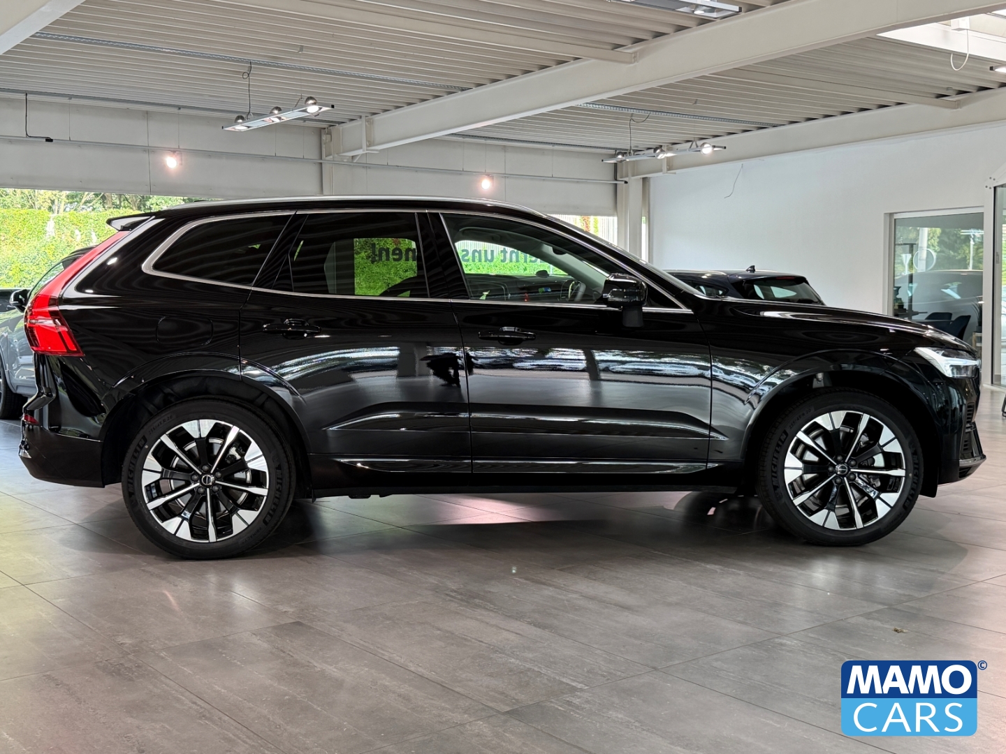 Fahrzeugabbildung Volvo XC60 T8 Plus Bright AWD ACC/BLIS/FSH/CAM