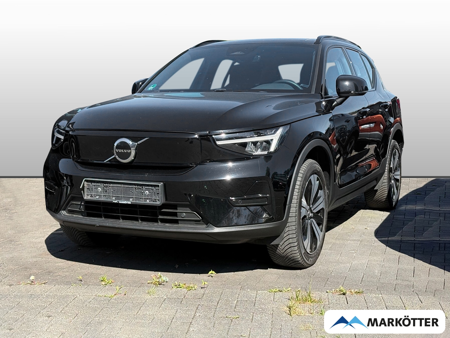 Fahrzeugabbildung Volvo XC40 Plus Recharge Pure Electric AWD AHK/BLIS/CAM