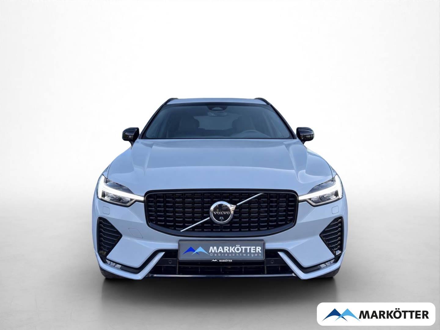 Fahrzeugabbildung Volvo XC60 Plus Dark 2WD B4 Diesel/360°/H&K Sound/AHK