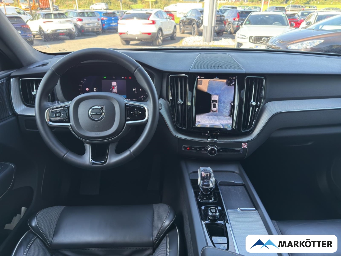 Fahrzeugabbildung Volvo XC60 Plus Dark 2WD B4 Diesel/360°/H&K Sound/AHK