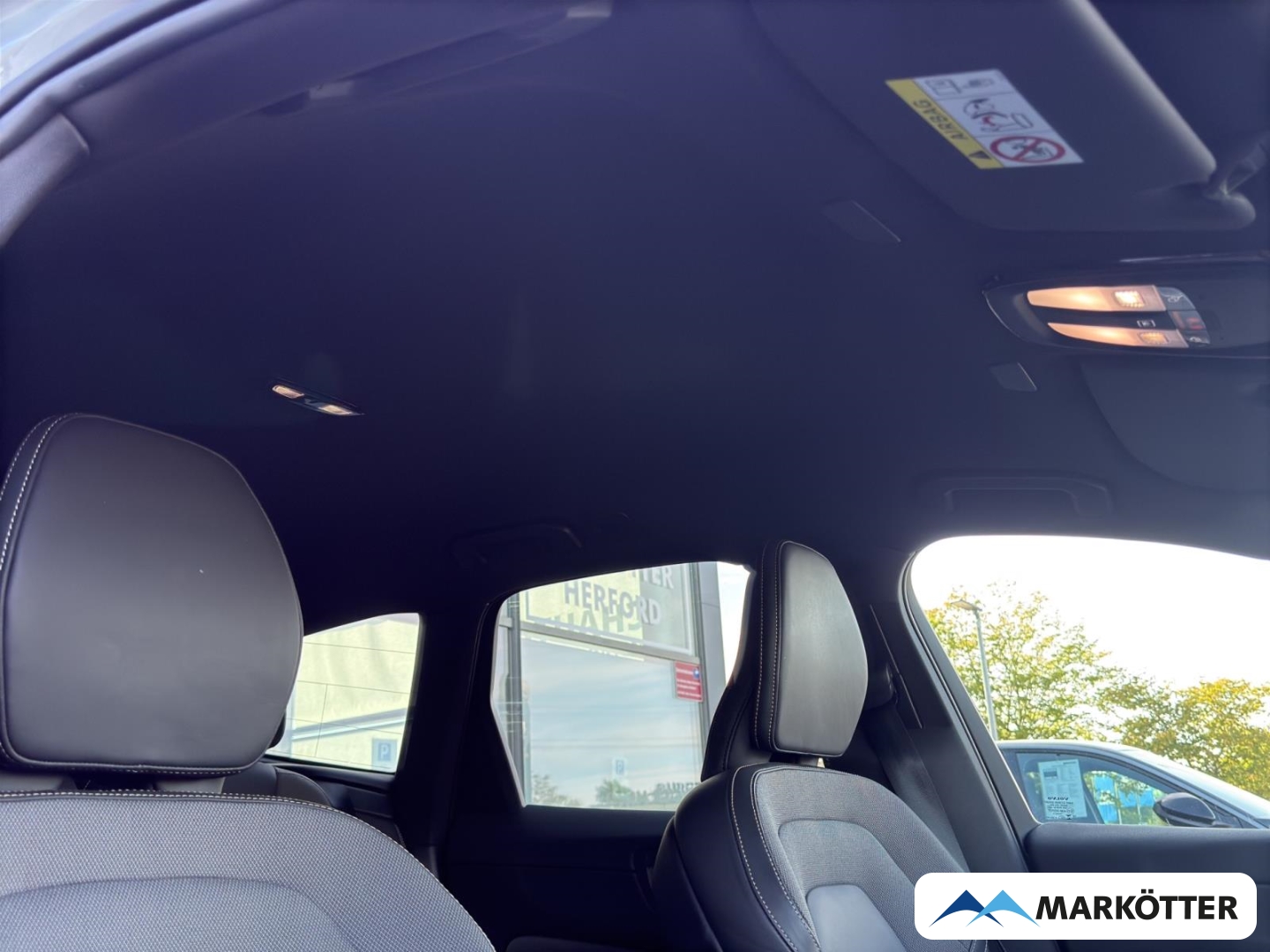 Fahrzeugabbildung Volvo XC60 Plus Dark 2WD B4 Diesel/360°/H&K Sound/AHK