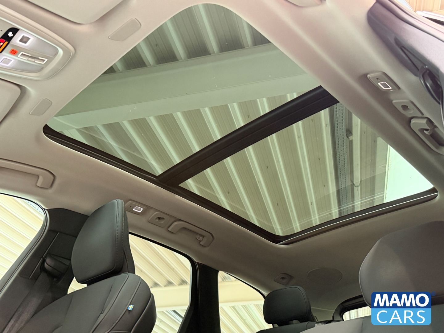 Fahrzeugabbildung Volvo XC60 B5 AWD Plus Dark ACC/BLIS/360°/SHZ/PANO