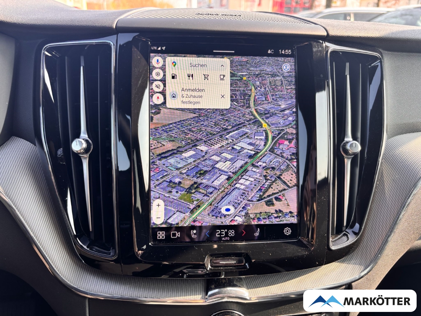 Fahrzeugabbildung Volvo XC60 B4 Plus Dark 21''/ACC/BLIS/H&K/CAM/SHZ/FSH