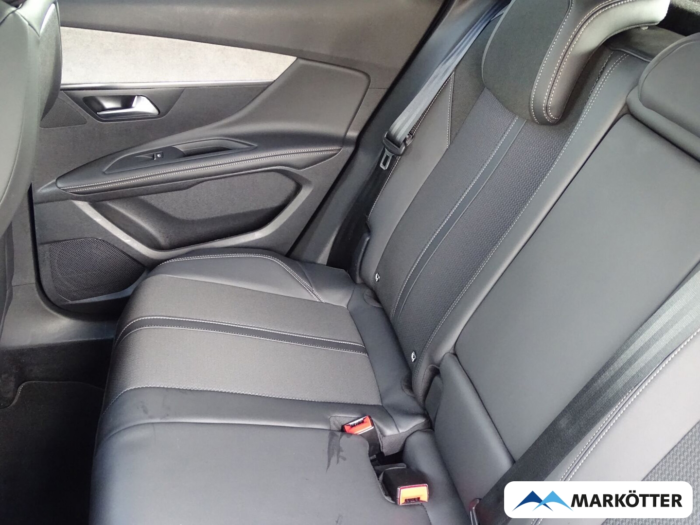 Fahrzeugabbildung Peugeot 3008 GT PDC/LED/Navi/ACC/Leder