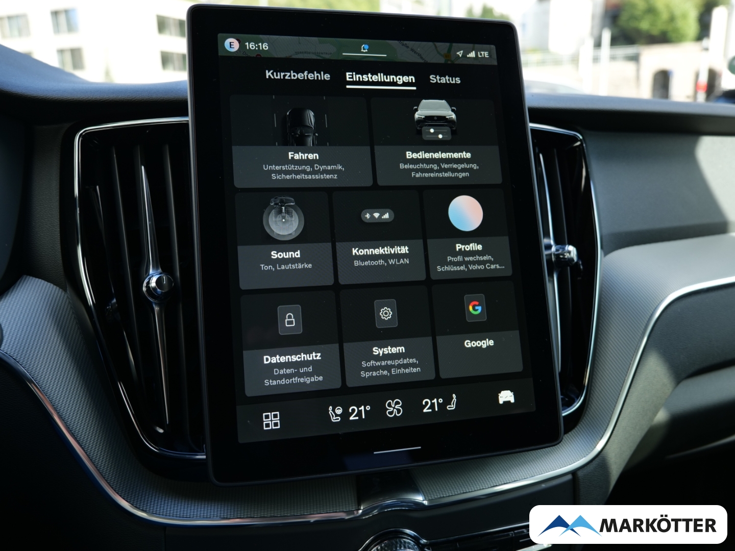 Fahrzeugabbildung Volvo XC60 T6 AWD Recharge Black Edition Plus STHZ/