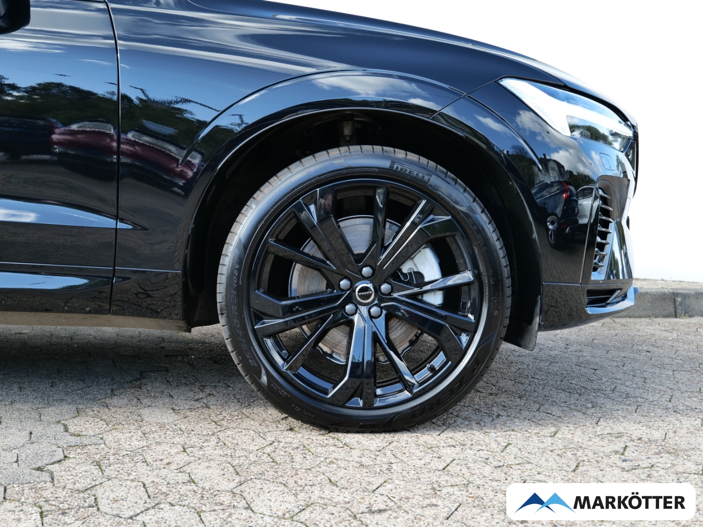 Fahrzeugabbildung Volvo XC60 T6 AWD Recharge Black Edition Plus STHZ/