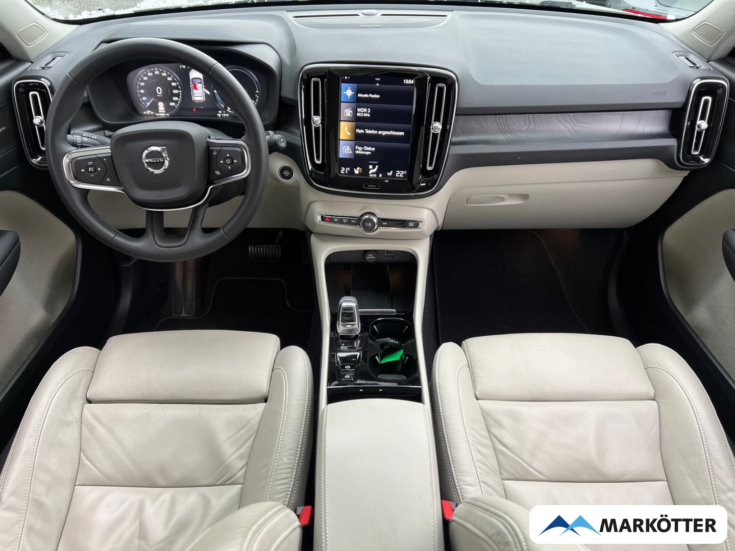 Fahrzeugabbildung Volvo XC40 Plus Bright Recharge Plug-In Hybrid CAM/ACC