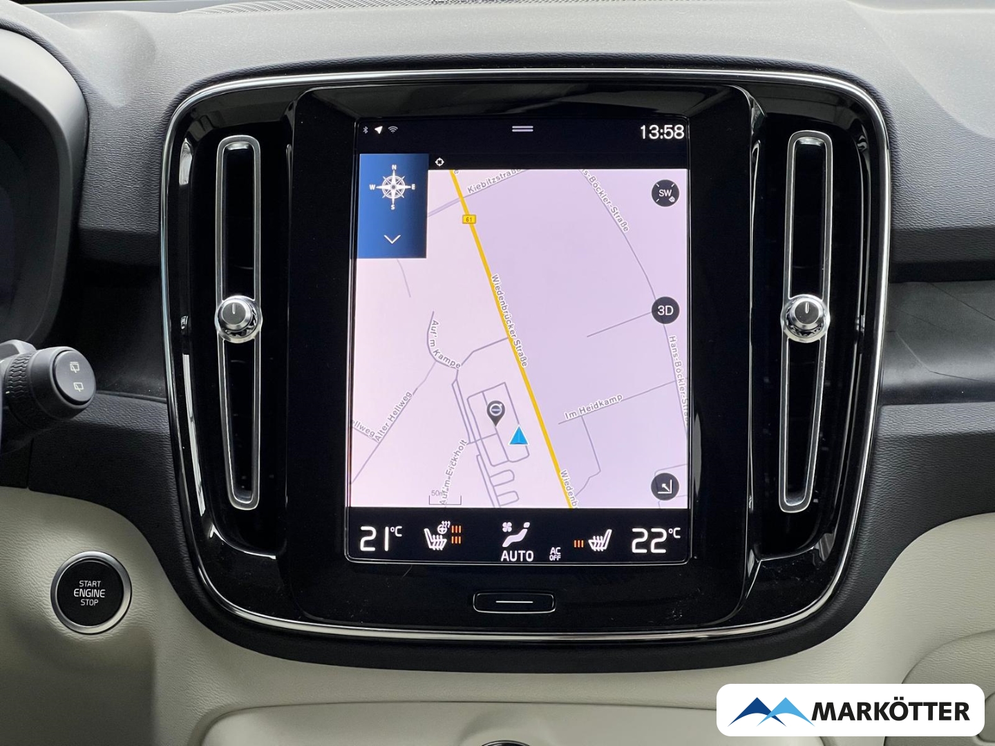 Fahrzeugabbildung Volvo XC40 Plus Bright Recharge Plug-In Hybrid CAM/ACC