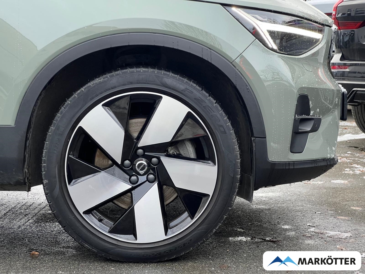 Fahrzeugabbildung Volvo XC40 Plus Bright Recharge Plug-In Hybrid CAM/ACC