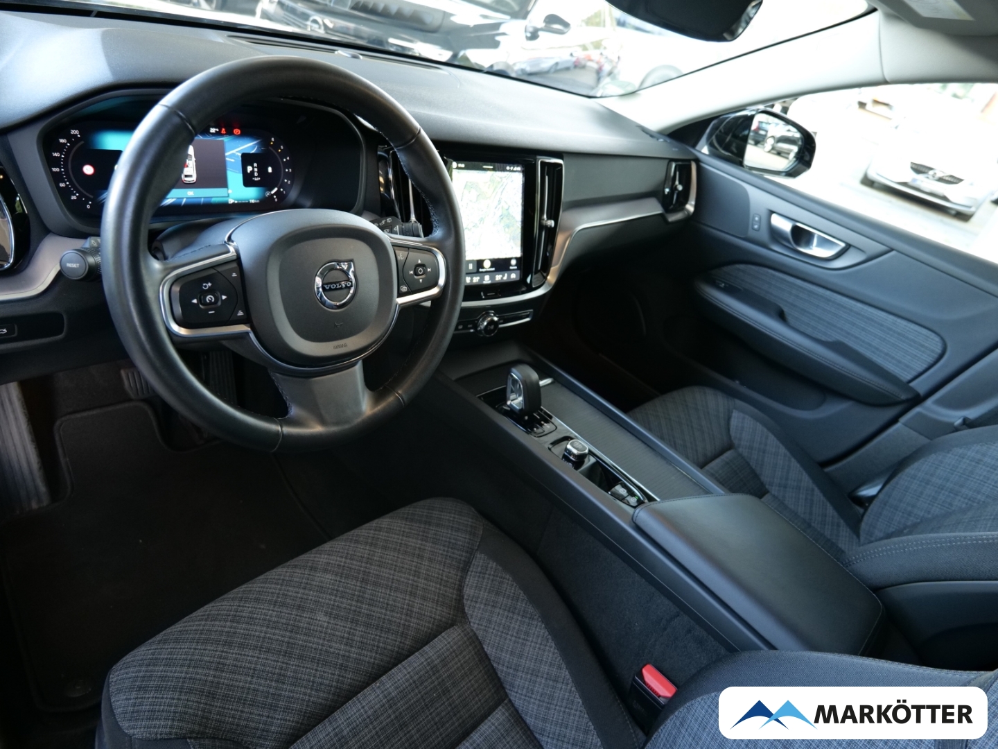 Fahrzeugabbildung Volvo V60 B4 Core /AHK/18 Zoll/Fahrassistenzpaket Pro/