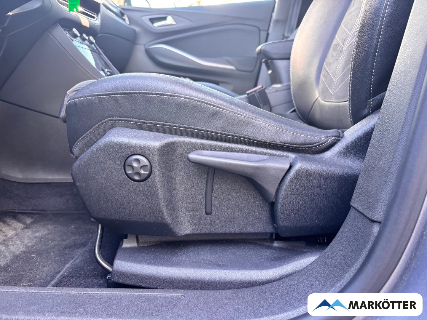 Fahrzeugabbildung Opel Grandland GS Line AHK/ACC/BLIS/CAM/SHZ/LHZ