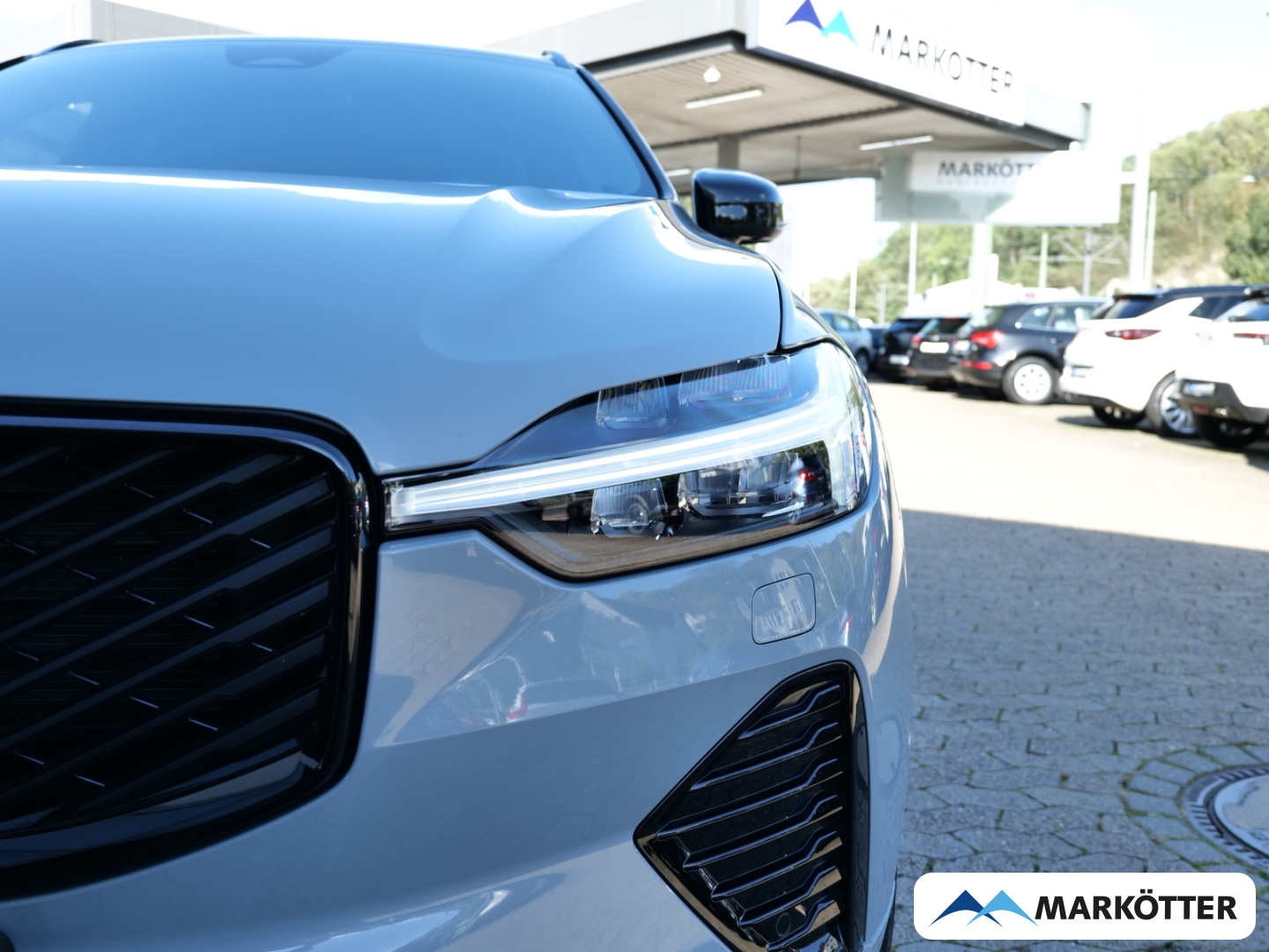 Fahrzeugabbildung Volvo XC60 T6 AWD Recharge Black Edition Plus STHZ/CAM