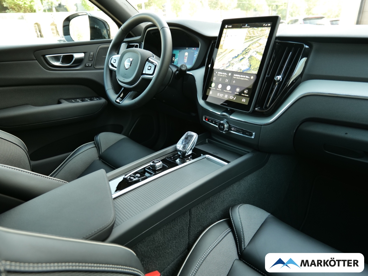 Fahrzeugabbildung Volvo XC60 T6 AWD Recharge Black Edition Plus STHZ/CAM