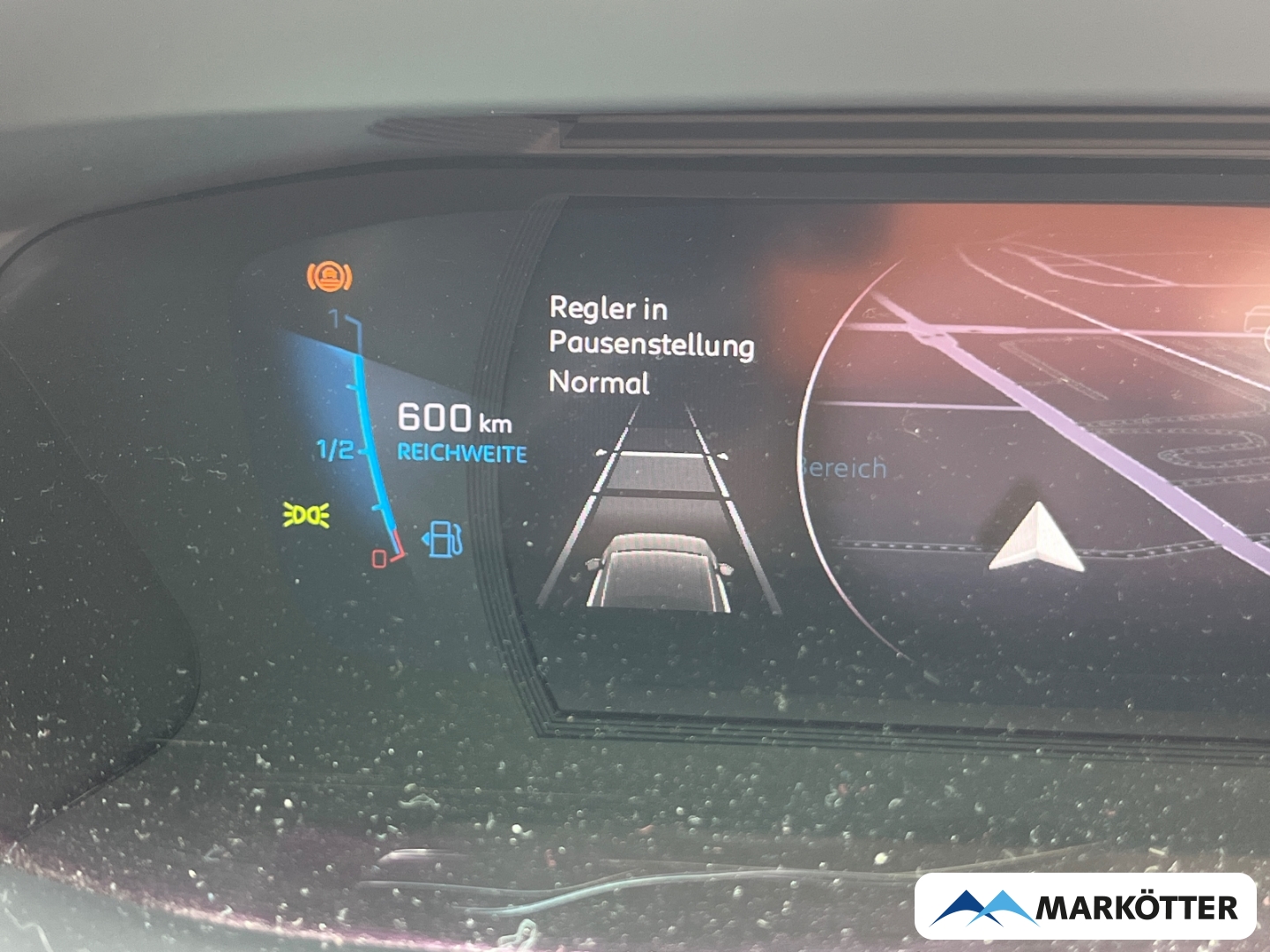 Fahrzeugabbildung Peugeot 2008 GT ACC/AHK/Keyless/Kamera/Massage/S-Dach