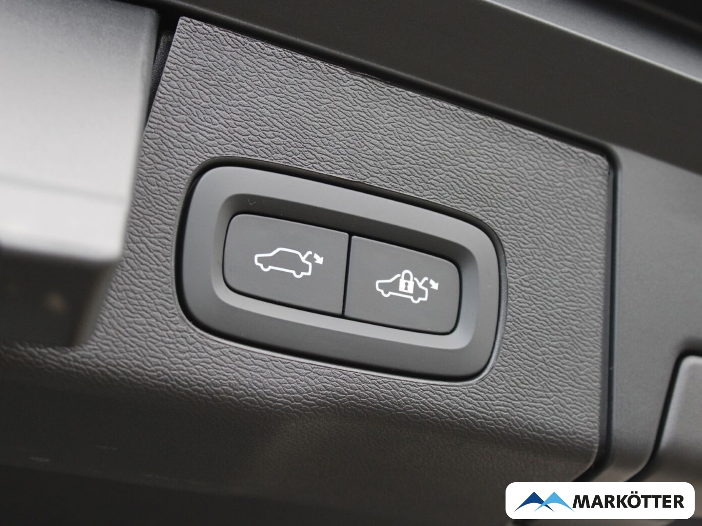 Fahrzeugabbildung Volvo XC60 B5 FACELIFT Ultra Dark AWD/LHZ/SHZ/360/LUFT