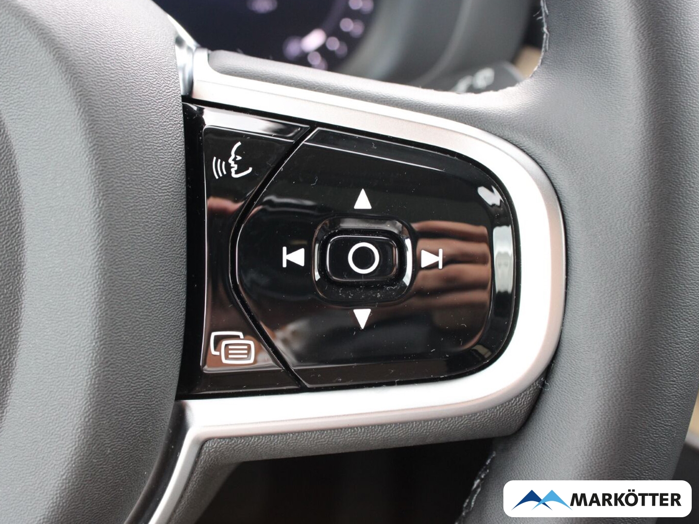 Fahrzeugabbildung Volvo XC60 B5 FACELIFT Ultra Dark AWD/LHZ/SHZ/360/LUFT